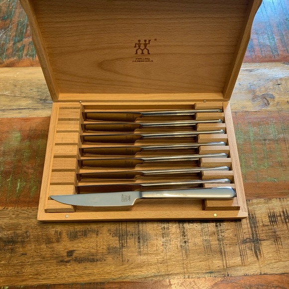 New J.A. HENCKELS STEAK KNIFE SET WOOD BOX 8 Knives Steel Kitchen Gift Groom - Picture 3 of 7